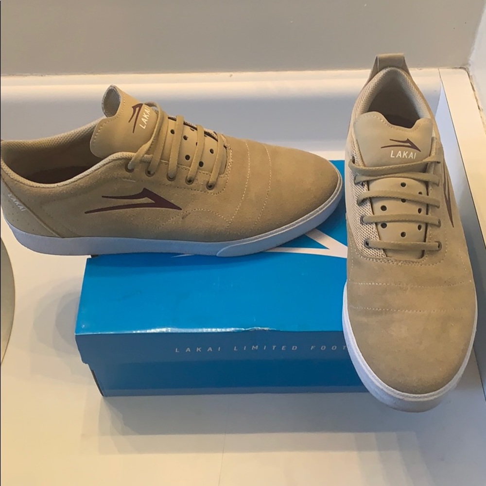 Lakai(um) Limited Footwear